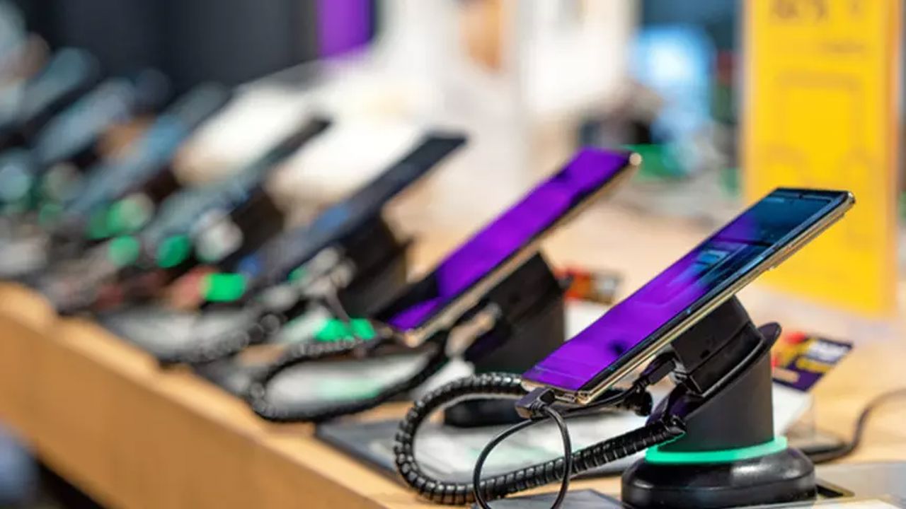 Akıllı telefon alacaklar dikkat! Fiyatlara zam kapıda