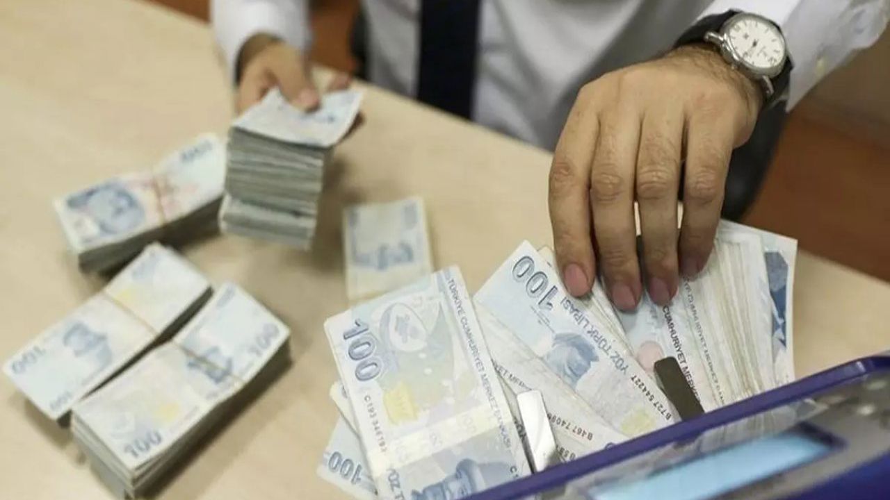 Emekli maaşları sil baştan değişiyor!