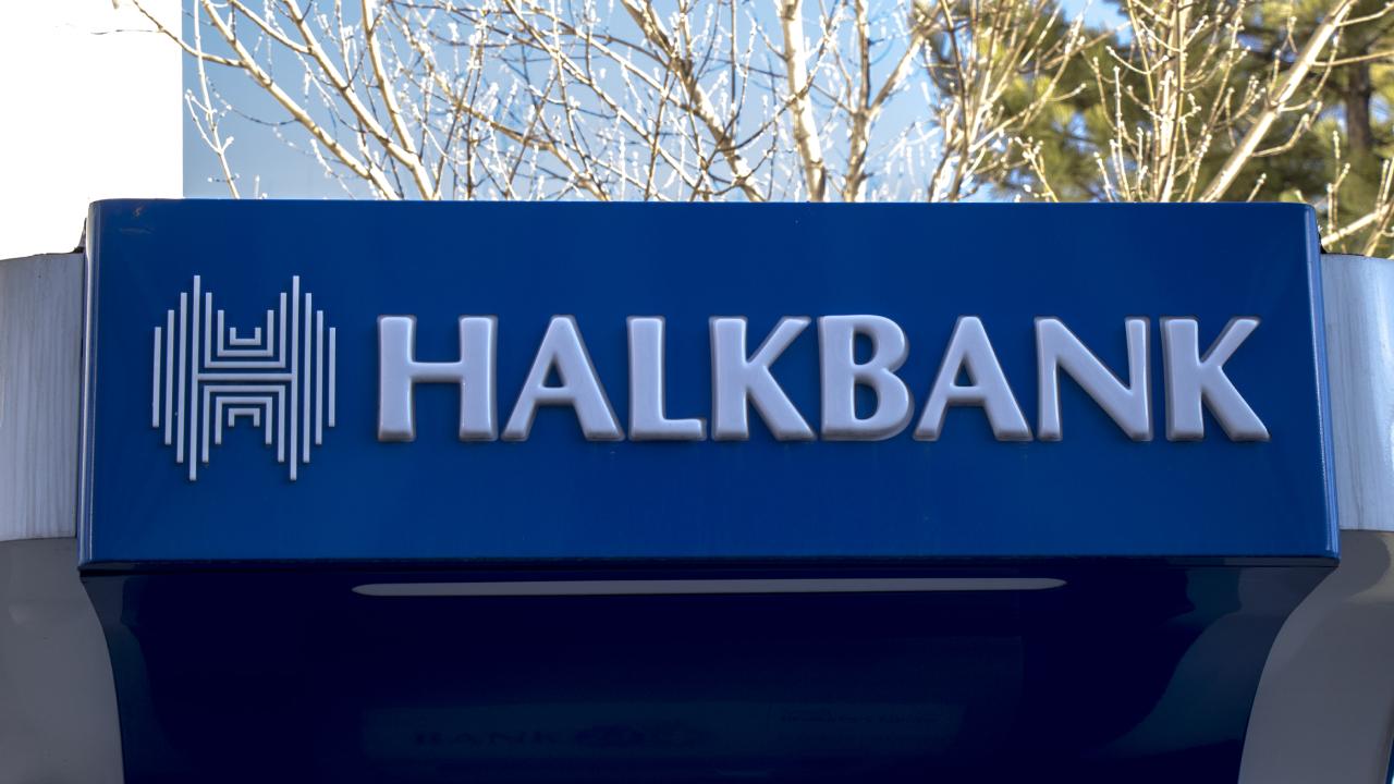 Halkbank Maaşın 22 Katı Kredi Başladı! En Düşük Faizli Olarak Ödenecek